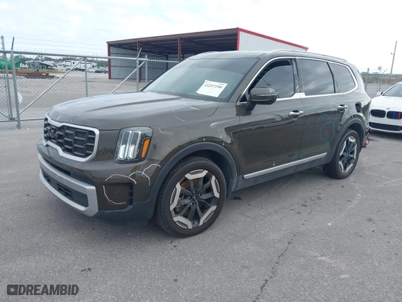 2023 Kia Telluride S with VIN 5XYP6DGC5PG331360, listed as a IAAI auction lot 41297290 with 48,266 mi miles. Bid and sale history available at carsss.com. Image 21.