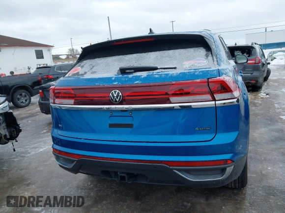 2024 Volkswagen Atlas SE with VIN 1V2KE2CA2RC225881, listed as a IAAI auction lot 41576436 with 9,408 mi miles and . Bid and sale history available at DreamBid. Image 16.