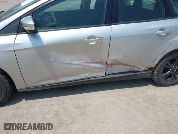 2013 Ford Focus SE with VIN 1FADP3F20DL265762, listed as a IAAI auction lot 42425911 with 173,358 mi miles and . Bid and sale history available at DreamBid. Image 6.