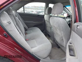2004 Toyota Camry LE with VIN 4T1BE32K84U307551, listed as a IAAI auction lot 42054571 with 115,513 mi miles. Bid and sale history available at carsss.com. Image 8.