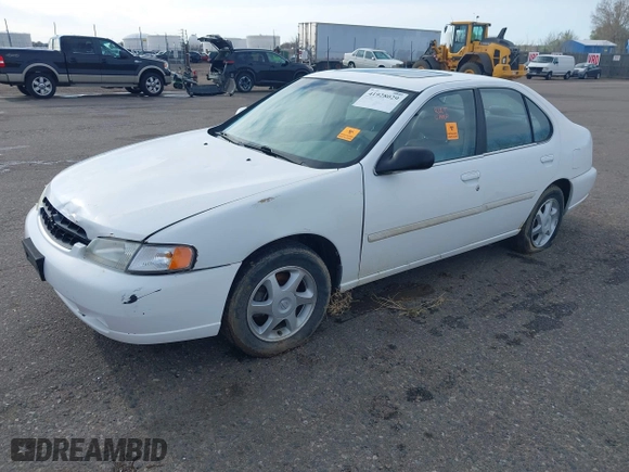 1999 Nissan Altima XE with VIN 1N4DL01D0XC168505, listed as a IAAI auction lot 41928029 with 307,674 mi miles. Bid and sale history available at carsss.com. Image 2.
