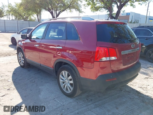 2011 Kia Sorento LX with VIN 5XYKTDA2XBG078063, listed as a IAAI auction lot 41829544 with 174,081 mi miles. Bid and sale history available at carsss.com. Image 3.