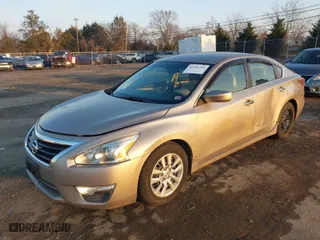 2015 Nissan Altima 2.5 S with VIN 1N4AL3APXFC299387, listed as a IAAI auction lot 41203760 with 132,528 mi miles. Bid and sale history available at carsss.com. Image 2.