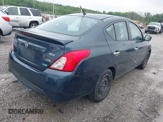 2016 Nissan Versa SV z VIN 3N1CN7AP3GL802075, wystawiony jako IAAI lot #42272359 z przebiegiem 163 144 mil mil oraz . Historia ofert i sprzedaży dostępna na DreamBid. Obrazek 4.