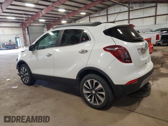 2020 Buick Encore Essence z VIN KL4CJGSB3LB061671, wystawiony jako Copart lot #43798525 z przebiegiem 101 220 mil mil oraz Tytuł czysty. Historia ofert i sprzedaży dostępna na DreamBid. Obrazek 2.
