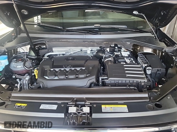 2024 Volkswagen Tiguan SE with VIN 3VV3B7AX8RM076346, listed as a IAAI auction lot 42734323 with 29,573 mi miles and . Bid and sale history available at DreamBid. Image 22.