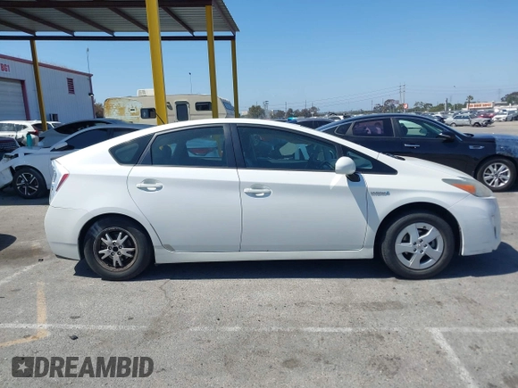 2010 Toyota Prius II z VIN JTDKN3DU8A0226619, wystawiony jako IAAI lot #42303693 z przebiegiem 123 068 mil mil oraz . Historia ofert i sprzedaży dostępna na DreamBid. Obrazek 13.