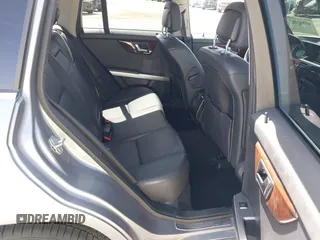 2011 Mercedes-Benz GLK 350 z VIN WDCGG5GB5BF598255, wystawiony jako IAAI lot #41803467 z przebiegiem 104 264 mil mil oraz . Historia ofert i sprzedaży dostępna na DreamBid. Obrazek 8.