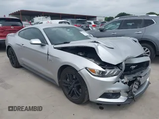 2015 Ford Mustang GT z VIN 1FA6P8CF7F5343510, wystawiony jako IAAI lot #42158946 z przebiegiem 105 319 mil mil oraz . Historia ofert i sprzedaży dostępna na DreamBid. Obrazek 1.