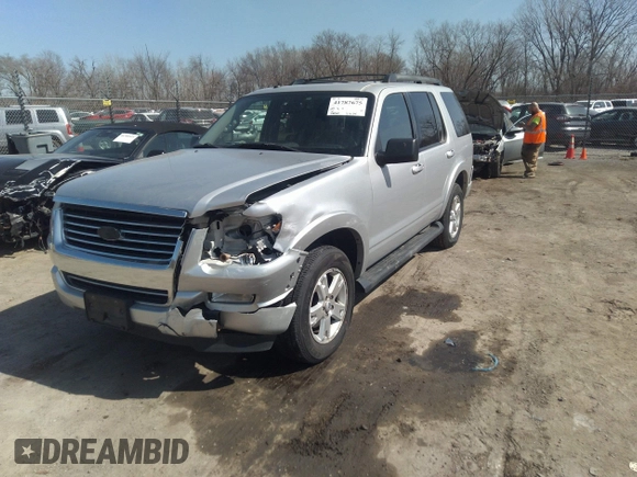 2009 Ford Explorer XLT with VIN 1FMEU73869UA17990, listed as a IAAI auction lot 41787675 with 198,364 mi miles. Bid and sale history available at carsss.com. Image 2.