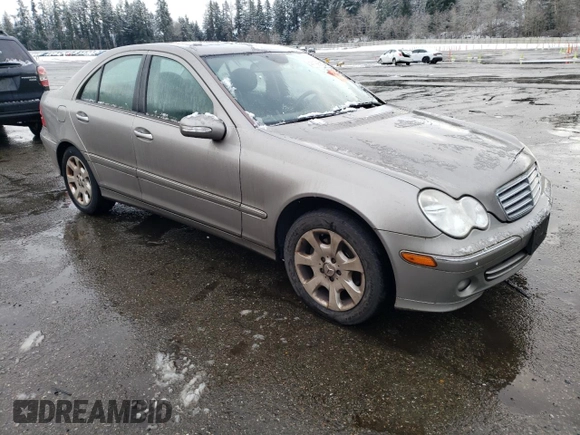 2006 Mercedes-Benz C 280 Luxury with VIN WDBRF54H16F823236, listed as a Copart auction lot 44199675 with 252,563 mi miles and Clean Title. Bid and sale history available at DreamBid. Image 4.