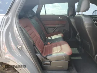 2022 Volkswagen Atlas SEL Premium R-Line z VIN 1V2FE2CA6NC208075, wystawiony jako Copart lot #61215525 z przebiegiem 56 441 mil mil oraz Szkoda całkowita • Salvage title. Historia ofert i sprzedaży dostępna na DreamBid. Obrazek 11.