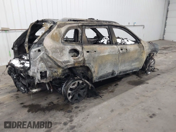 2019 Jeep Cherokee Trailhawk Elite with VIN 1C4PJMBX6KD397657, listed as a IAAI auction lot 41618926 with 1 mi miles. Bid and sale history available at carsss.com. Image 4.