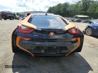 2015 BMW i8 z VIN WBY2Z2C55FV391447, wystawiony jako Copart lot #60150713 z przebiegiem 84 305 mil mil oraz . Historia ofert i sprzedaży dostępna na DreamBid. Obrazek 6.