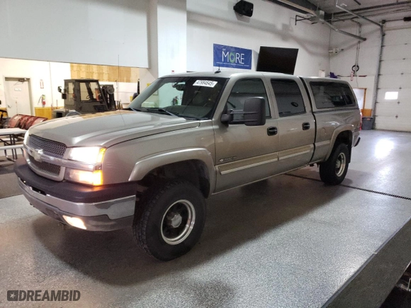 2003 Chevrolet Silverado 1500HD LS with VIN 1GCGK13U53F120908, listed as a Copart auction lot 47984645 with 225,217 mi miles and Clean Title. Bid and sale history available at carsss.com. Image 1.