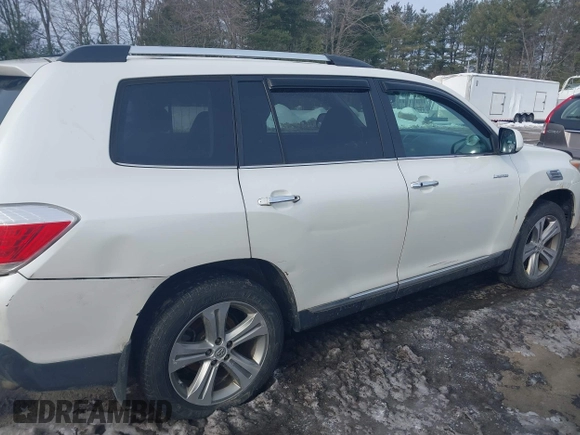 2011 Toyota Highlander Limited with VIN 5TDDK3EH5BS083808, listed as a IAAI auction lot 41559005 with 232,785 mi miles and . Bid and sale history available at DreamBid. Image 18.