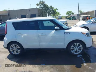 2014 Kia Soul + with VIN KNDJP3A58E7036528, listed as a IAAI auction lot 42014997 with 156,853 mi miles. Bid and sale history available at carsss.com. Image 13.