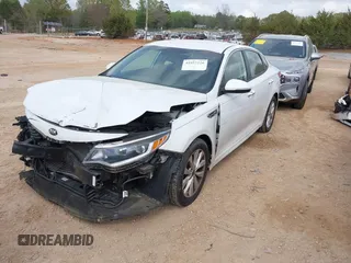 2017 Kia Optima LX z VIN 5XXGT4L39HG133028, wystawiony jako IAAI lot #41957226 z przebiegiem 92 366 mil mil oraz . Historia ofert i sprzedaży dostępna na DreamBid. Obrazek 17.
