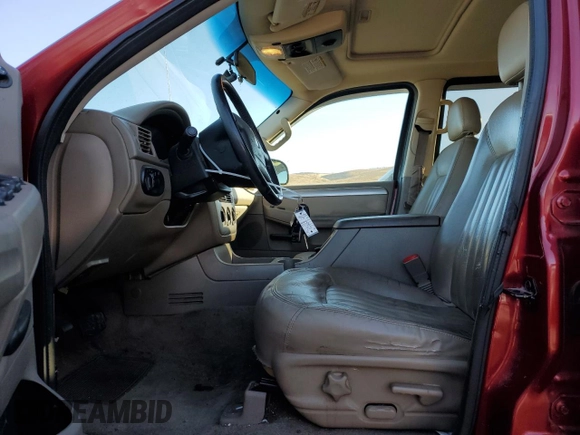 2003 Mercury Mountaineer Convenience z VIN 4M2ZU86K73UJ22221, wystawiony jako Copart lot #46578055 z przebiegiem 156 930 mil mil oraz Szkody całkowita. Historia ofert i sprzedaży dostępna na DreamBid. Obrazek 7.