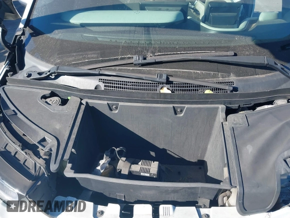 2014 BMW i3 with VIN WBY1Z4C57EV276810, listed as a IAAI auction lot 41370310 with Not provided miles and . Bid and sale history available at DreamBid. Image 10.