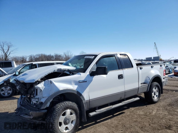 2004 Ford F-150 XLT z VIN 1FTPX04574KD02959, wystawiony jako Copart lot #46102015 z przebiegiem 181 397 mil mil oraz Szkoda całkowita • Salvage title. Historia ofert i sprzedaży dostępna na DreamBid. Obrazek 1.