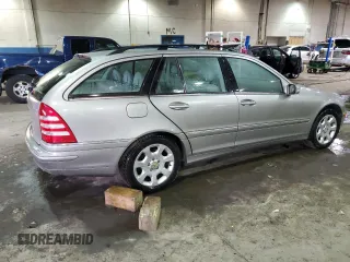2005 Mercedes-Benz C 240 z VIN WDBRH81J35F615621, wystawiony jako Copart lot #41866855 z przebiegiem 99 269 mil mil oraz Tytuł czysty. Historia ofert i sprzedaży dostępna na DreamBid. Obrazek 3.