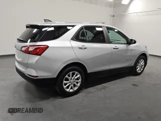 2020 Chevrolet Equinox LS z VIN 2GNAXFEV8L6197414, wystawiony jako Copart lot #55846185 z przebiegiem 105 418 mil mil oraz Czysty tytuł • Clean title. Historia ofert i sprzedaży dostępna na DreamBid. Obrazek 3.
