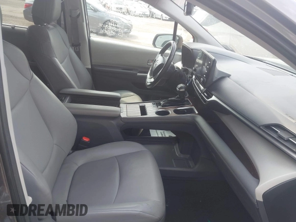 2021 Toyota Sienna XLE with VIN 5TDYSKFC9MS014413, listed as a IAAI auction lot 42449852 with 111,712 mi miles and . Bid and sale history available at DreamBid. Image 5.