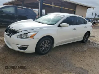 2015 Nissan Altima SV z VIN 1N4AL3AP5FC458249, wystawiony jako Copart lot #49792955 z przebiegiem 208 650 mil mil oraz Szkoda całkowita • Salvage title. Historia ofert i sprzedaży dostępna na DreamBid. Obrazek 1.