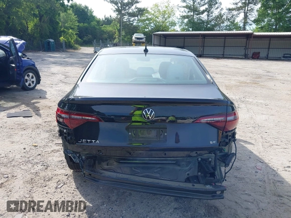 2024 Volkswagen Jetta SE with VIN 3VW7M7BU1RM063918, listed as a IAAI auction lot 42233127 with 12,903 mi miles and . Bid and sale history available at DreamBid. Image 17.
