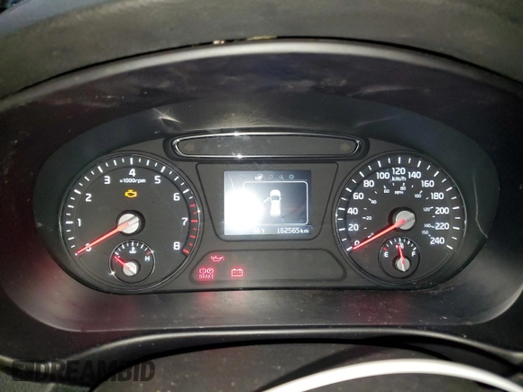 2017 Kia Sorento LX with VIN 5XYPGDA35HG332242, listed as a Copart auction lot 58663735 with 162,565 mi miles and Clean title. Bid and sale history available at DreamBid. Image 9.