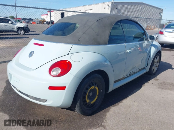 2006 Volkswagen Beetle with VIN 3VWSF31YX6M323407, listed as a IAAI auction lot 42330968 with 172,664 mi miles and . Bid and sale history available at DreamBid. Image 4.