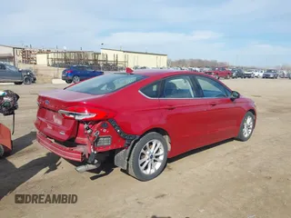 2020 Ford Fusion SE with VIN 3FA6P0HD9LR108222, listed as a IAAI auction lot 41829520 with 82,044 mi miles. Bid and sale history available at carsss.com. Image 4.