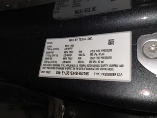 2025 Tesla Model 3 Long Range with VIN 5YJ3E1EA4SF952168, listed as a IAAI auction lot 42281783 with 3,926 mi miles and . Bid and sale history available at DreamBid. Image 9.