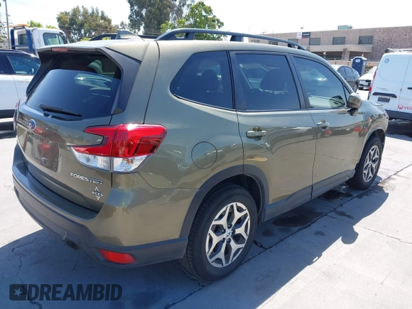 2022 Subaru Forester Premium z VIN JF2SKAEC2NH431414, wystawiony jako IAAI lot #42404661 z przebiegiem 51 516 mil mil oraz . Historia ofert i sprzedaży dostępna na DreamBid. Obrazek 4.