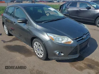 2012 Ford Focus SE z VIN 1FAHP3K21CL347716, wystawiony jako IAAI lot #42415555 z przebiegiem 182 693 mil mil oraz . Historia ofert i sprzedaży dostępna na DreamBid. Obrazek 6.
