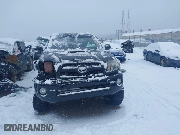 2011 Toyota Tacoma with VIN 3TMMU4FN8BM025440, listed as a IAAI auction lot 41246630 with 137,341 mi miles and . Bid and sale history available at DreamBid. Image 12.