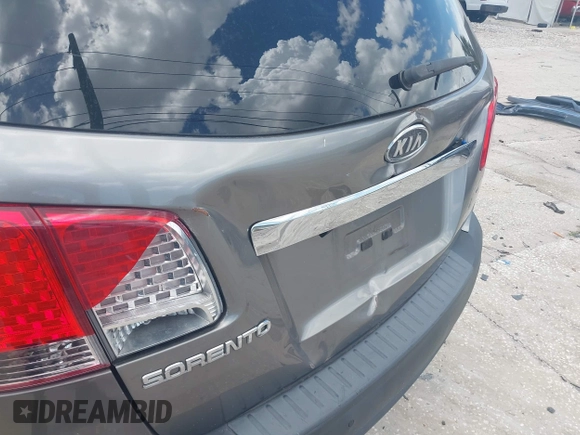 2013 Kia Sorento LX with VIN 5XYKT3A62DG322174, listed as a IAAI auction lot 42647736 with 92,389 mi miles and . Bid and sale history available at DreamBid. Image 12.