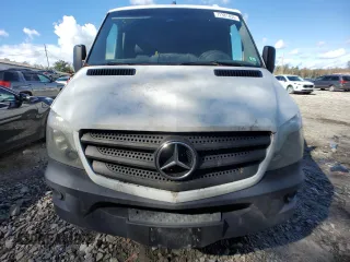 2016 Mercedes-Benz Sprinter Cargo with VIN WD3PE7DD7GP272319, listed as a Copart auction lot 71381453 with 272,132 mi miles. Bid and sale history available at carsss.com. Image 5.