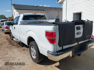 2013 Ford F-150 XL with VIN 1FTFX1CF3DKF37810, listed as a IAAI auction lot 41970478 with 211,781 mi miles. Bid and sale history available at carsss.com. Image 3.