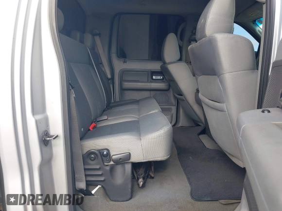 2007 Ford F-150 XLT with VIN 1FTPW12V77FB78121, listed as a IAAI auction lot 42300080 with 203,990 mi miles and . Bid and sale history available at DreamBid. Image 8.