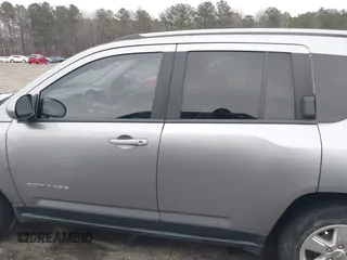 2016 Jeep Compass Latitude with VIN 1C4NJCEA2GD719694, listed as a IAAI auction lot 41508771 with 121,469 mi miles. Bid and sale history available at carsss.com. Image 15.