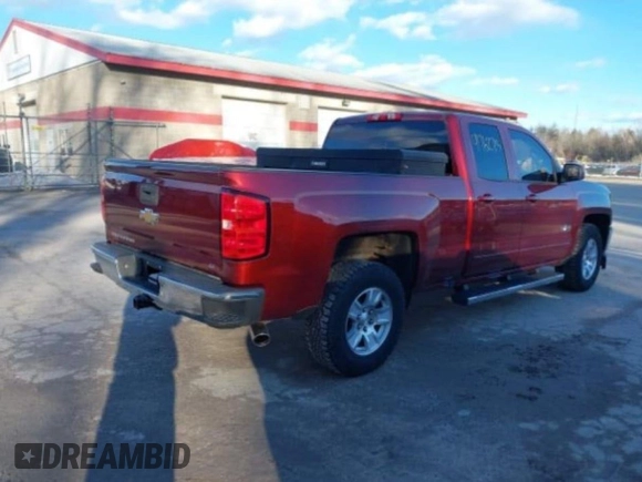 2017 Chevrolet Silverado 1500 LT with VIN 1GCRCREC3HZ249213, listed as a Copart auction lot 49658905 with 84,420 mi miles and Clean Title. Bid and sale history available at DreamBid. Image 4.