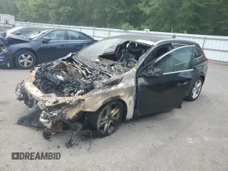 2015 Volvo V60 z VIN YV1612SC8F1194770, wystawiony jako Copart lot #55376065 z przebiegiem Nie podano mil oraz Szkoda całkowita • Salvage title. Historia ofert i sprzedaży dostępna na DreamBid. Obrazek 1.