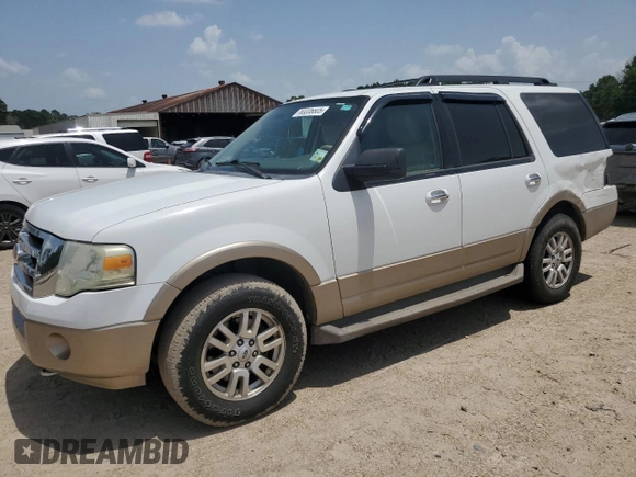 2013 Ford Expedition XLT with VIN 1FMJU1H56DEF26541, listed as a Copart auction lot 63206605 with 215,793 mi miles and Salvage title. Bid and sale history available at DreamBid. Image 1.