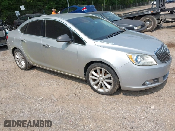 2015 Buick Verano Group z VIN 1G4PS5SK4F4169942, wystawiony jako IAAI lot #42484414 z przebiegiem 113 471 mil mil oraz . Historia ofert i sprzedaży dostępna na DreamBid. Obrazek 1.