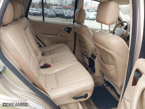 2004 Mercedes-Benz M-Class 3.5L with VIN 4JGAB57E44A463493, listed as a IAAI auction lot 41769962 with NaN miles. Bid and sale history available at carsss.com. Image 8.