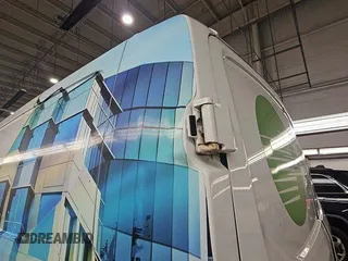2019 Ford Transit z VIN 1FTYR1YG8KKB48131, wystawiony jako IAAI lot #42624631 z przebiegiem 115 298 mil mil oraz . Historia ofert i sprzedaży dostępna na DreamBid. Obrazek 23.