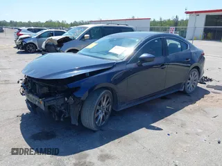 2021 Mazda 3 Select с VIN JM1BPABLXM1326518, выставлен на аукционе IAAI как лот 42130502 с пробегом 82 893 миль миль и . История ставок и продаж доступна на DreamBid. Изображение 2.