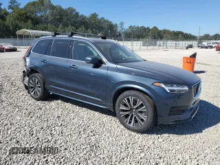 2022 Volvo XC90 Momentum with VIN YV4102CK4N1845770, listed as a Copart auction lot 76307074 with 31,624 mi miles and Salvage Title. Bid and sale history available at DreamBid. Image 4.
